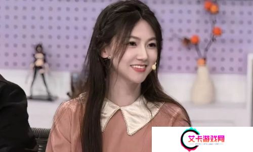 古早LOL女主播罕见开播，原以为会受网友欢迎，不料却被嫌弃年纪大